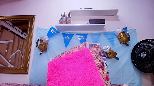 Snapshot of sweegirl69 chatting on October 2025 12:25:02 PM sweegirl69 online show from October 2025 12:25:02 PM