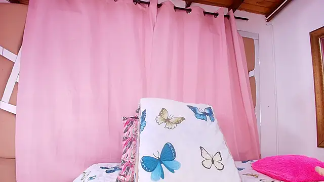 Snapshot of sweegirl69 chatting on October 2025 11:53:02 AM sweegirl69 online show from October 2025 11:53:02 AM