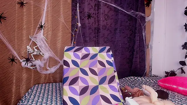 Snapshot of sweegirl69 chatting on October 2025 11:58:02 AM sweegirl69 online show from October 2025 11:58:02 AM