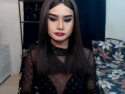 Snapshot of RositaUshvada chatting on November 2025 02:06:02 PM RositaUshvada online show from November 2025 02:06:02 PM