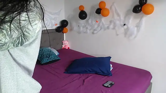 Celestte Dior online show from October 2025 07:33:01 PM