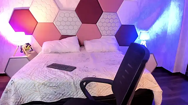Ambergreyy online show from September 2025 08:33:02 PM