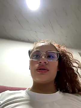Nyxara Astrum online show from September 2025 12:33:01 AM
