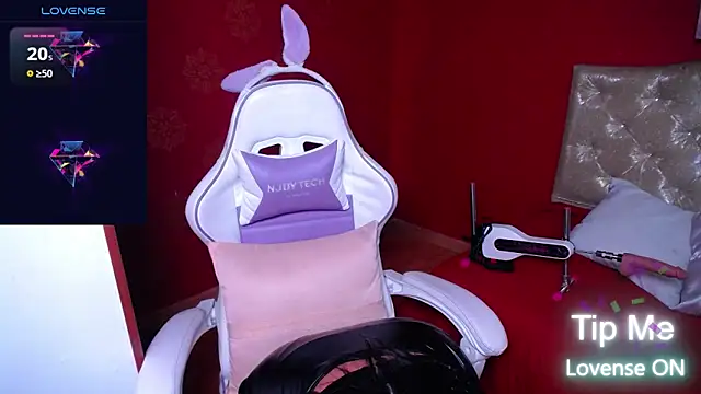 Snapshot of Violet-Flow chatting on October 2025 01:12:02 PM Violet-Flow online show from October 2025 01:12:02 PM