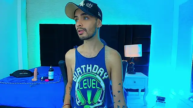 HairyDiamond  online show from September 2025 03:19:02 AM