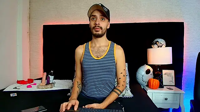 HairyDiamond  online show from October 2025 04:08:01 PM