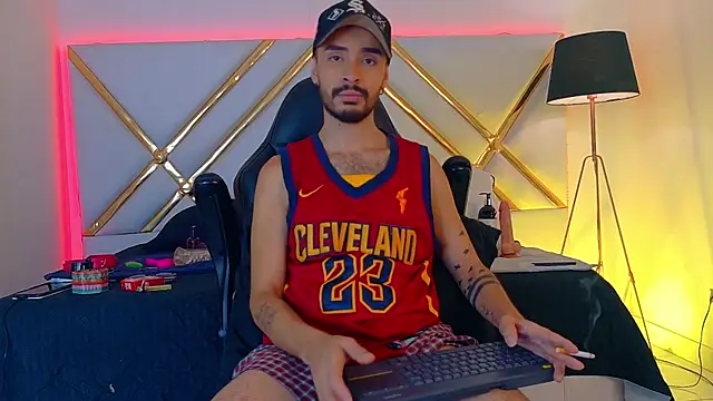 HairyDiamond  online show from October 2025 07:07:02 PM