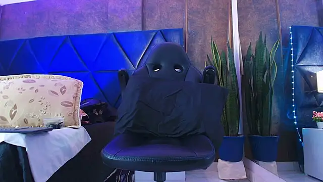 HairyDiamond  online show from November 2025 01:11:01 PM