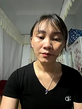Almond-cute online show from September 2025 04:39:01 PM