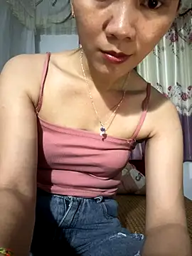 Almond-cute online show from September 2025 04:07:01 PM