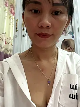Almond-cute online show from September 2025 10:51:02 AM