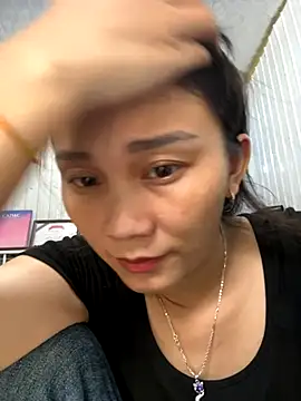 Almond-cute online show from September 2025 12:25:02 AM