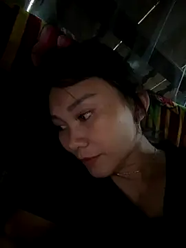 Almond-cute online show from September 2025 05:22:01 AM