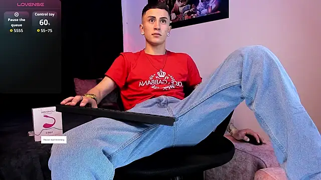 Sebas maverick online show from September 2025 03:43:02 AM