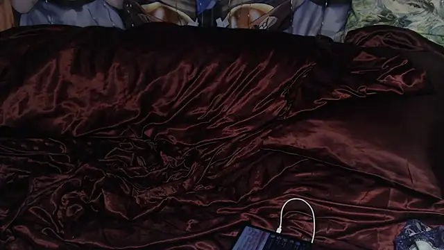 Snapshot of yutachka chatting on October 2025 10:51:02 PM yutachka online show from October 2025 10:51:02 PM