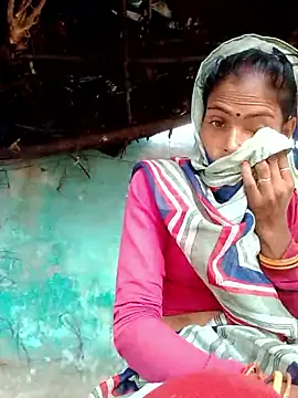 Snapshot of H_seema chatting on October 2025 02:25:02 AM H seema online show from October 2025 02:25:02 AM