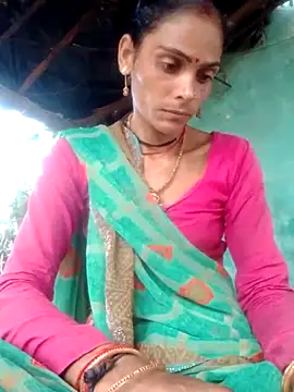 Snapshot of H_seema chatting on October 2025 02:28:01 AM H seema online show from October 2025 02:28:01 AM