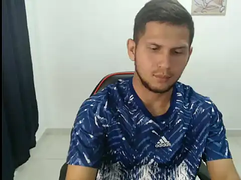 Snapshot of maik_135 chatting on September 2025 12:23:01 AM maik 135 online show from September 2025 12:23:01 AM