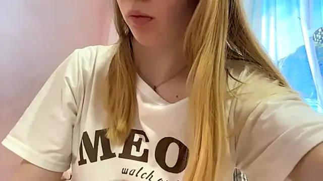 Snapshot of Sweet_horizon chatting on October 2025 05:28:02 AM Sweet horizon online show from October 2025 05:28:02 AM