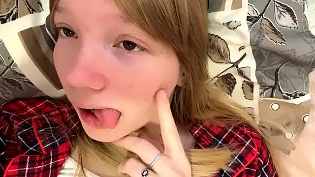 Snapshot of Sweet_horizon chatting on October 2025 05:10:01 AM Sweet horizon online show from October 2025 05:10:01 AM