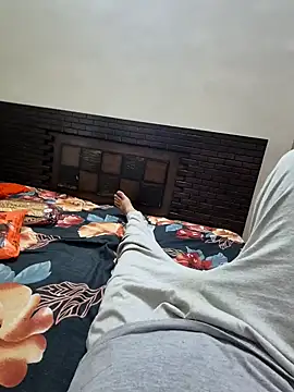 Snapshot of kkkk1882 chatting on October 2025 06:04:01 AM kkkk1882 online show from October 2025 06:04:01 AM