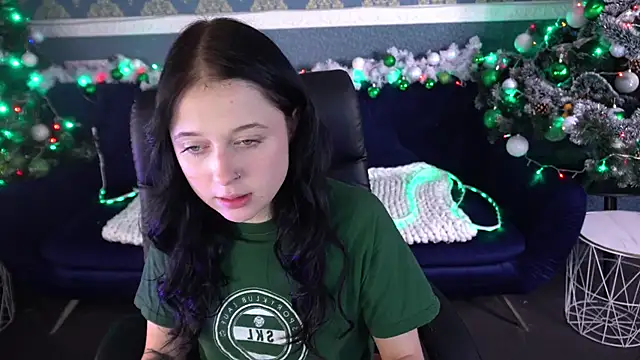 ScarletttMoon online show from December 2025 07:40:02 PM