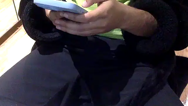 Snapshot of Whatevrr chatting on October 2025 09:47:02 PM Whatevrr online show from October 2025 09:47:02 PM