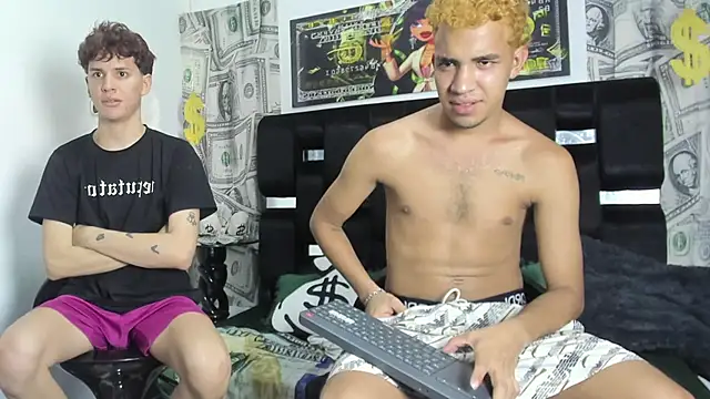 Venezuelan threesome online show from September 2025 11:48:01 PM
