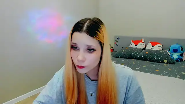 Snapshot of Kitten_Alissa chatting on October 2025 08:07:02 PM Kitten Alissa online show from October 2025 08:07:02 PM