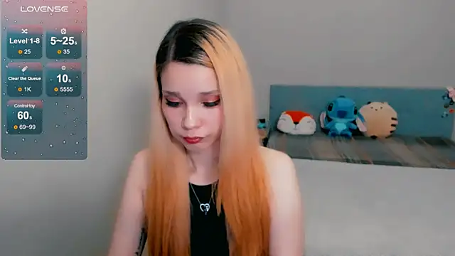 Snapshot of Kitten_Alissa chatting on October 2025 06:52:01 PM Kitten Alissa online show from October 2025 06:52:01 PM