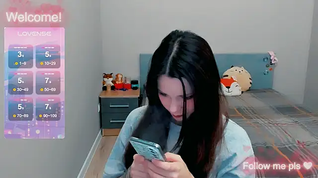 Snapshot of Kitten_Alissa chatting on November 2025 09:59:01 PM Kitten Alissa online show from November 2025 09:59:01 PM