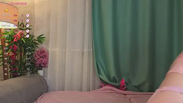 AudieKaemmerer online show from September 2025 04:44:02 PM