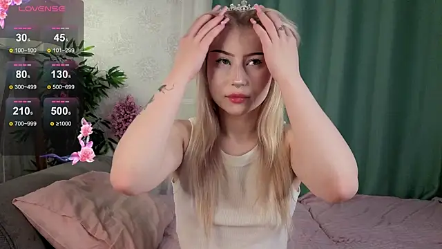 AudieKaemmerer online show from October 2025 04:38:02 PM