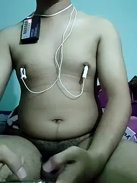 PochiLust online show from November 2025 06:17:01 PM