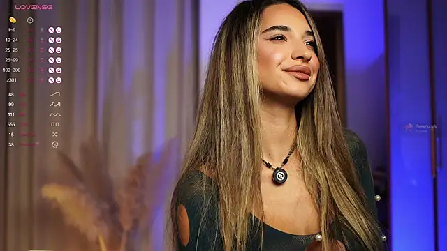 Snapshot of ItalianGirl chatting on October 2025 07:00:01 PM ItalianGirl online show from October 2025 07:00:01 PM