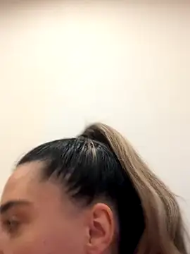 Snapshot of ItalianGirl chatting on October 2025 08:05:01 PM ItalianGirl online show from October 2025 08:05:01 PM