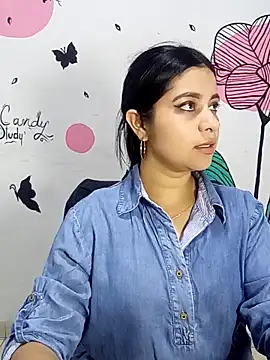 ValerieLove  online show from October 2025 07:47:01 PM