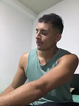 Snapshot of Smith_Fitness chatting on October 2025 02:46:02 PM Smith Fitness online show from October 2025 02:46:02 PM