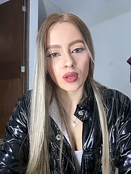 kendal blonde online show from September 2025 12:21:01 AM