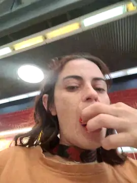 Snapshot of Almendrasexy chatting on November 2025 04:53:01 PM Almendrasexy online show from November 2025 04:53:01 PM