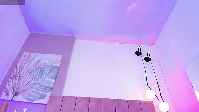 Snapshot of VelvetQueen_ chatting on November 2025 11:33:01 AM VelvetQueen online show from November 2025 11:33:01 AM