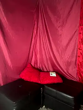 Snapshot of Dark_chanel chatting on November 2025 05:31:01 AM Dark chanel online show from November 2025 05:31:01 AM