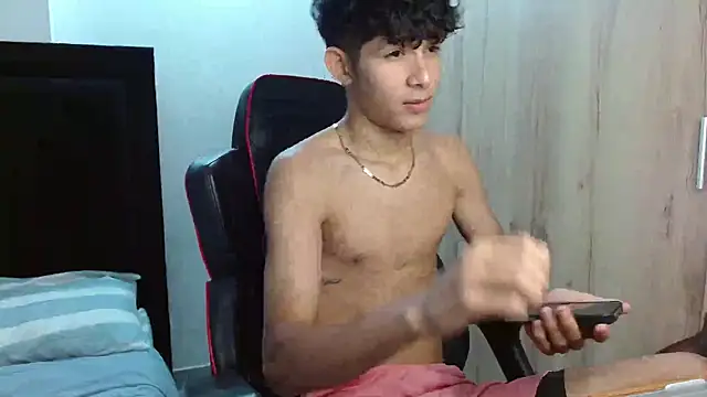 Noah-Garcia online show from September 2025 02:40:01 PM