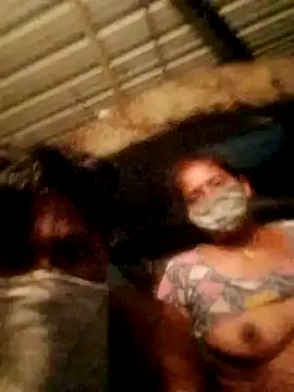 Snapshot of CUTE-004 chatting on October 2025 06:49:01 PM CUTE-004 online show from October 2025 06:49:01 PM