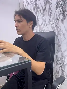 Snapshot of StevenHumps chatting on October 2025 08:15:02 AM StevenHumps online show from October 2025 08:15:02 AM