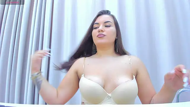 SarahLoreen online show from September 2025 07:21:01 AM