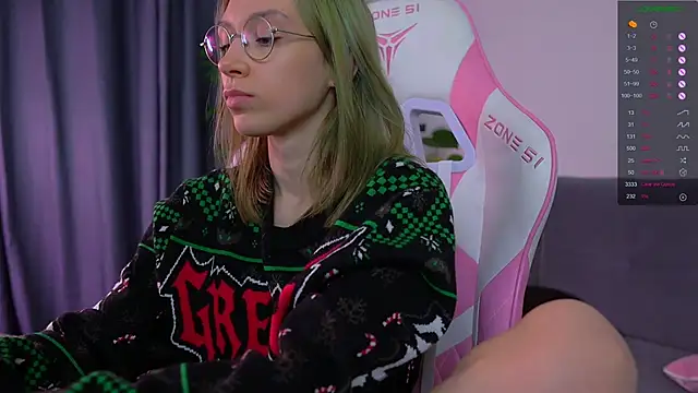 Snapshot of shy_or_horny chatting on November 2025 04:16:02 PM shy or horny online show from November 2025 04:16:02 PM