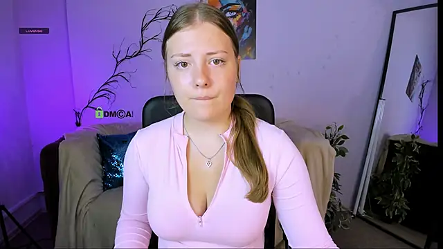 Snapshot of melani_bumm chatting on October 2025 05:54:02 AM melani bumm online show from October 2025 05:54:02 AM