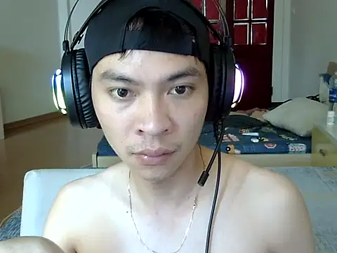 Hukac online show from September 2025 04:37:02 AM