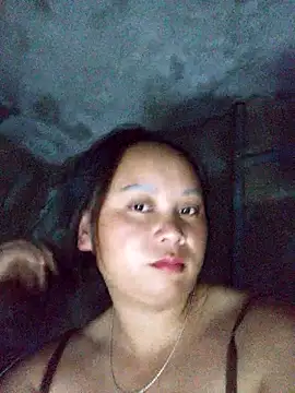 Snapshot of -Kitty-92 chatting on October 2025 10:39:01 PM -Kitty-92 online show from October 2025 10:39:01 PM